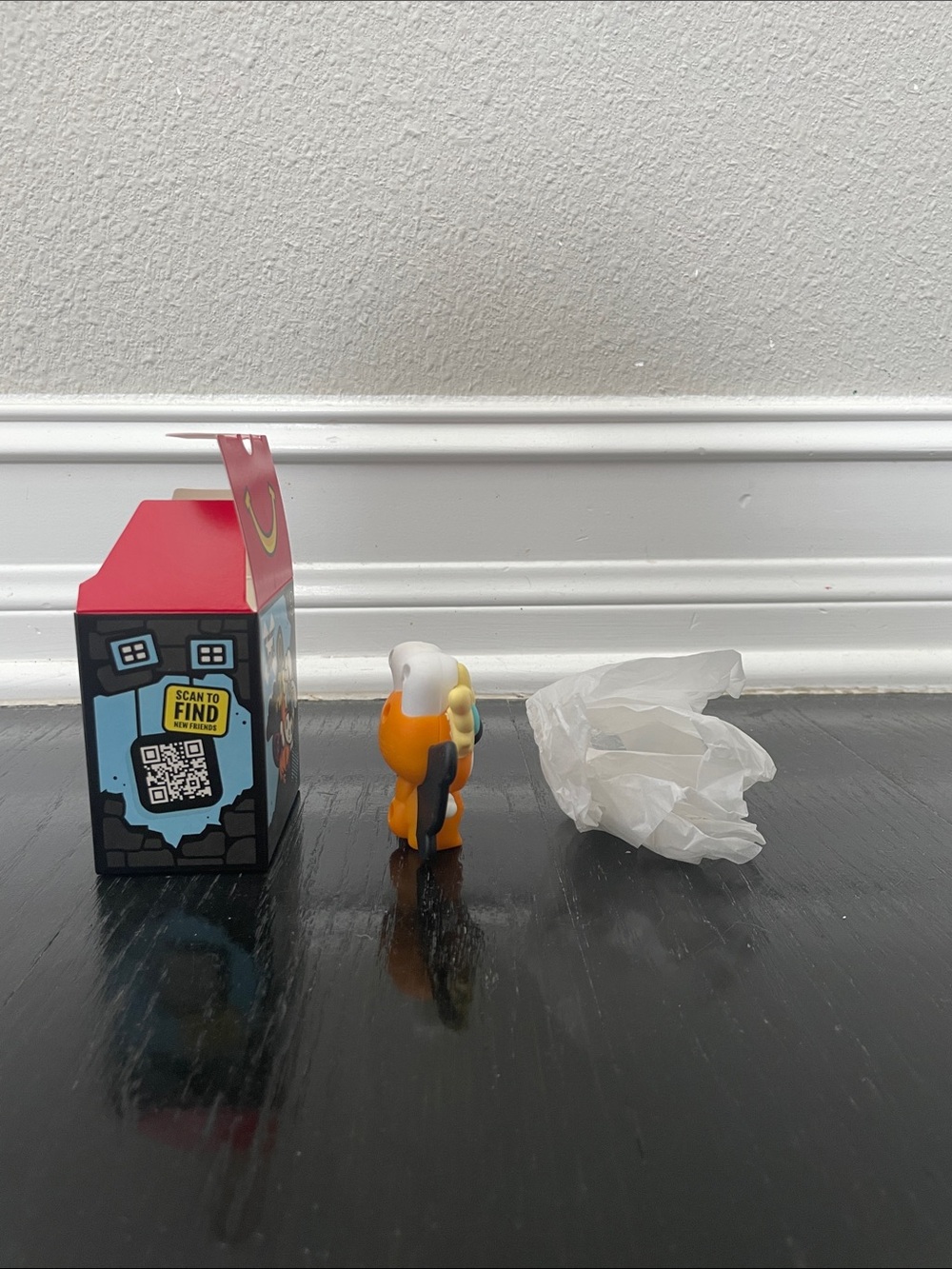 McDonald's Happy Meal Toy - My Melody Mothra - Picture 3 of 8